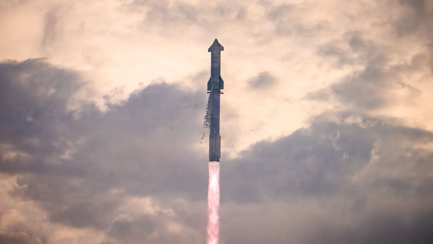 Mehr über den Artikel erfahren Das Raumschiff von SpaceX wird eines Tages interstellar fliegen, sagt Elon Musk