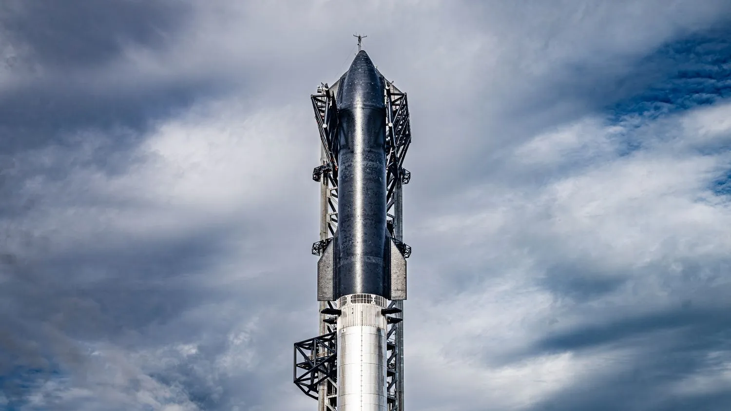 Mehr über den Artikel erfahren FAA erteilt Lizenz für SpaceX‘ Starship-Start am 14. März