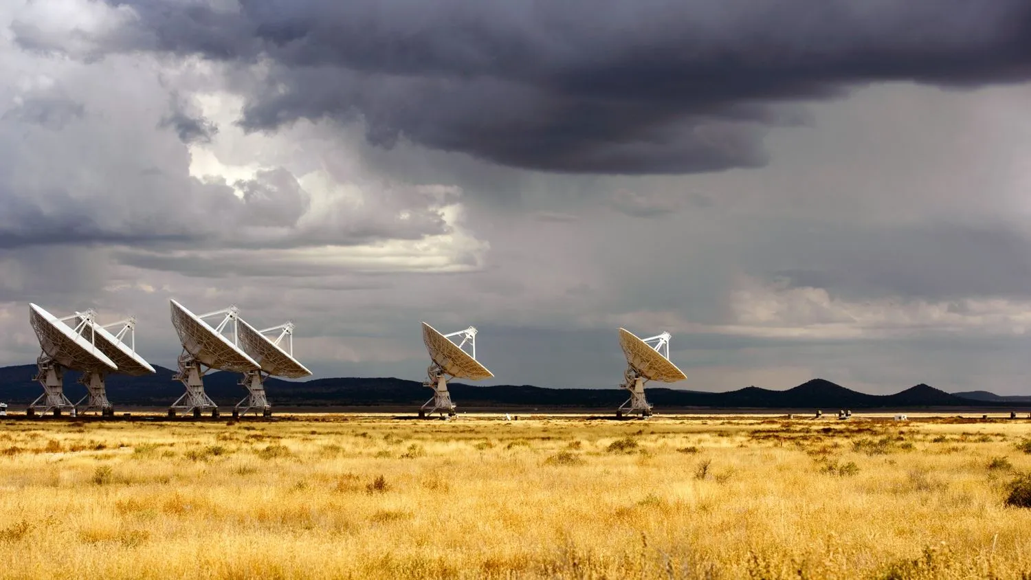 Read more about the article SETI-Chef sagt, die USA haben keine Beweise für außerirdische Technologie. ‚Und das haben wir auch nie‘