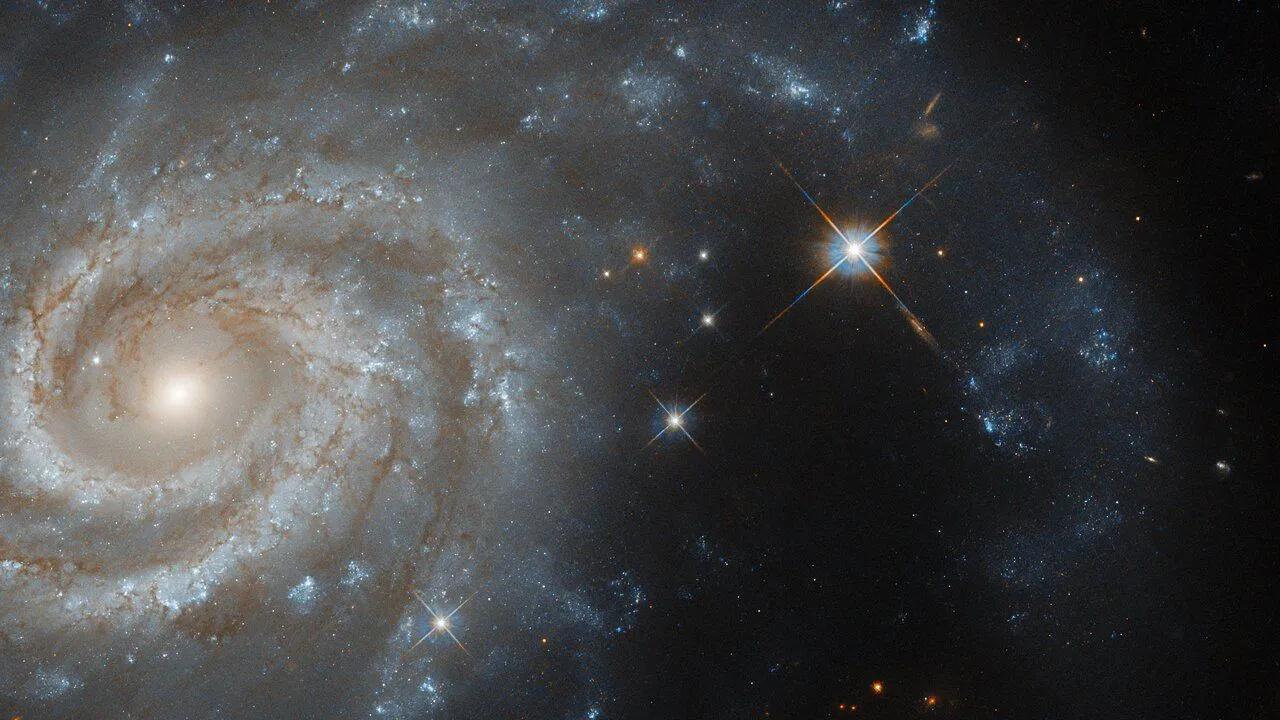 Mehr über den Artikel erfahren Dieses Hubble-Teleskop-Foto einer Spiralgalaxie wird Ihnen den Atem rauben