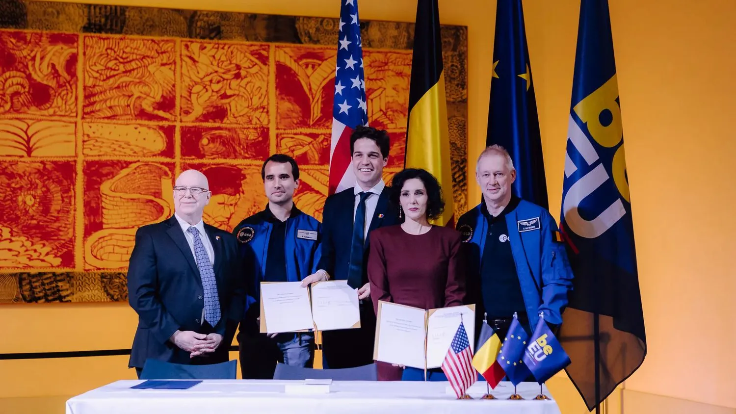 Mehr über den Artikel erfahren Belgien unterzeichnet Artemis-Abkommen zur verantwortungsvollen Erforschung des Mondes