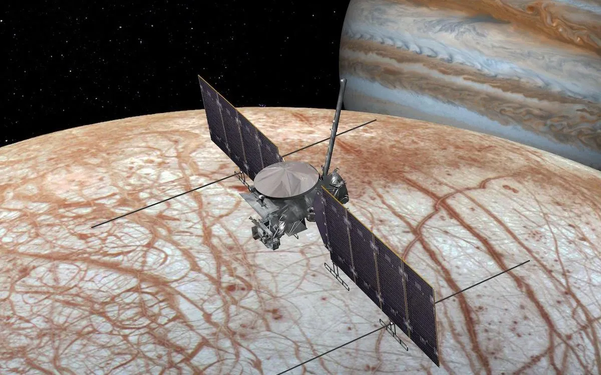 Mehr über den Artikel erfahren Europa Clipper der NASA erhält wissenschaftliche Ausrüstung zur Erkundung des Jupitermondes