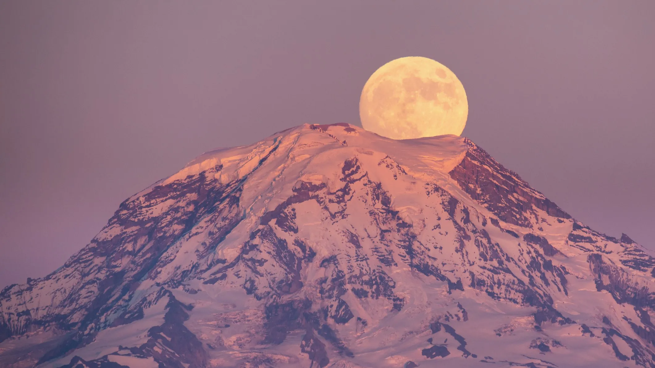 Mehr über den Artikel erfahren Der Vollmond im Februar scheint heute Nacht hell. Hier ist, was man vom Schneemond erwarten kann