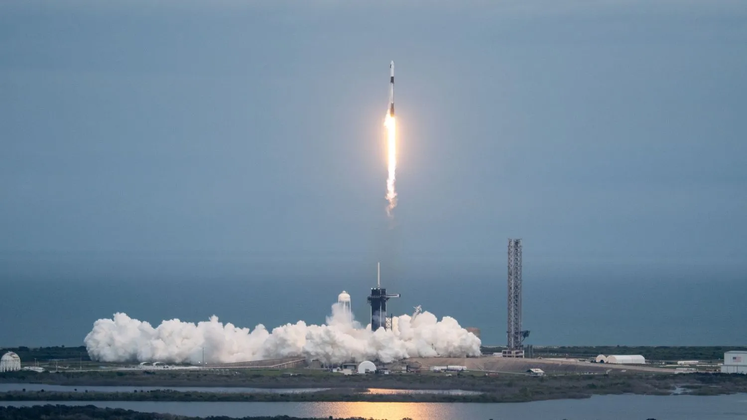 Mehr über den Artikel erfahren SpaceX startet private Ax-3-Astronautenmission zur Raumstation