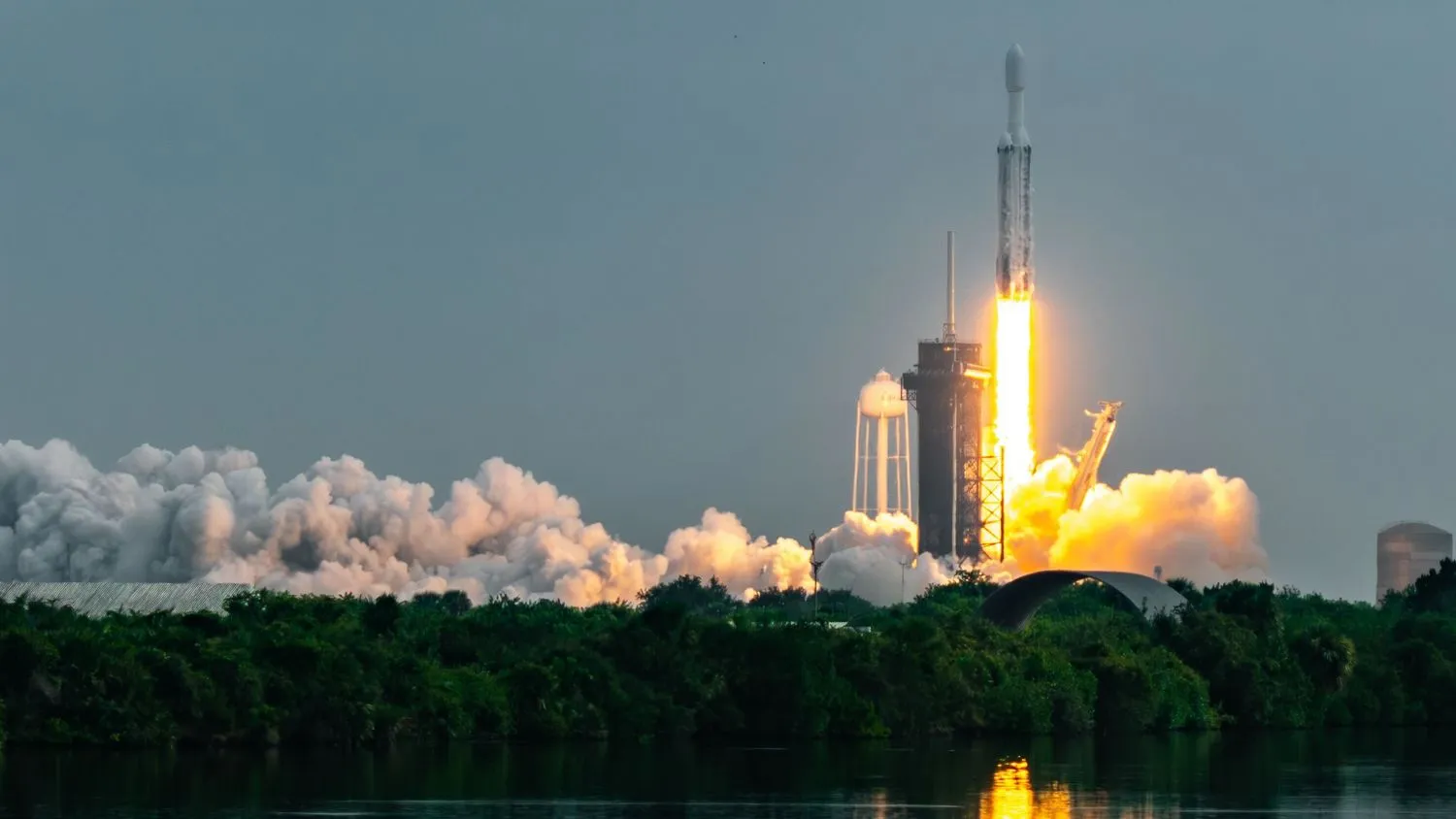 Mehr über den Artikel erfahren Der GOES-U-Satellit wird mit der Falcon Heavy-Rakete von SpaceX ins All befördert