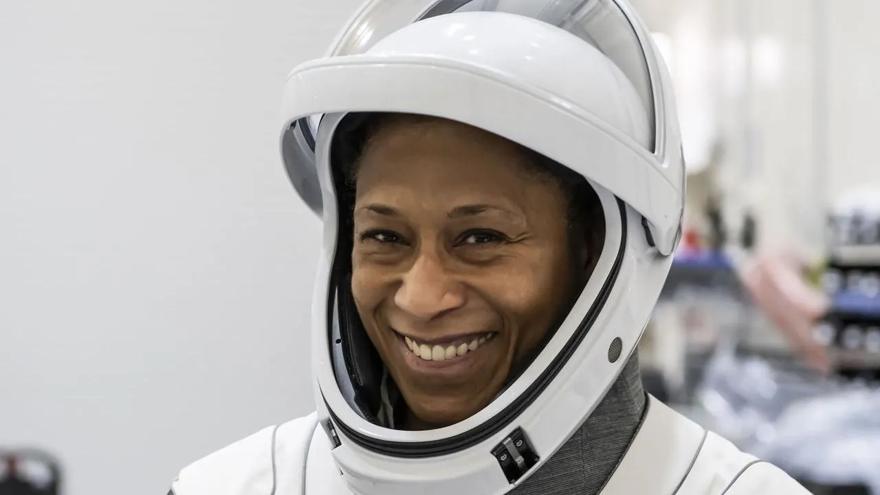 Read more about the article Warum die NASA-Astronautin Jeanette Epps 6 Jahre länger auf einen ISS-Raumflug gewartet hat