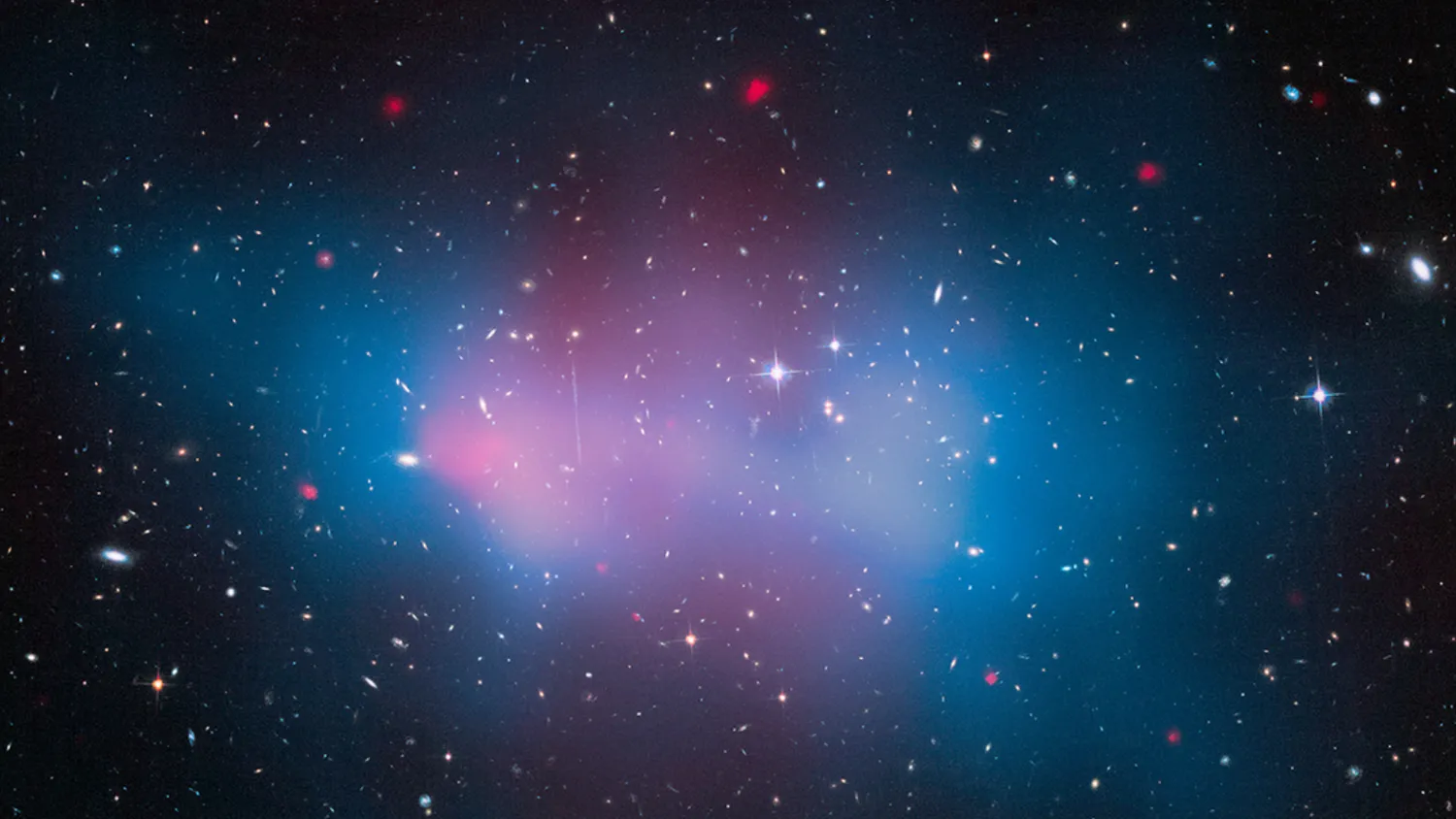 Mehr über den Artikel erfahren Massiver „El Gordo“-Galaxienhaufen deutet darauf hin, dass dunkle Materie in sich selbst zerschmettert