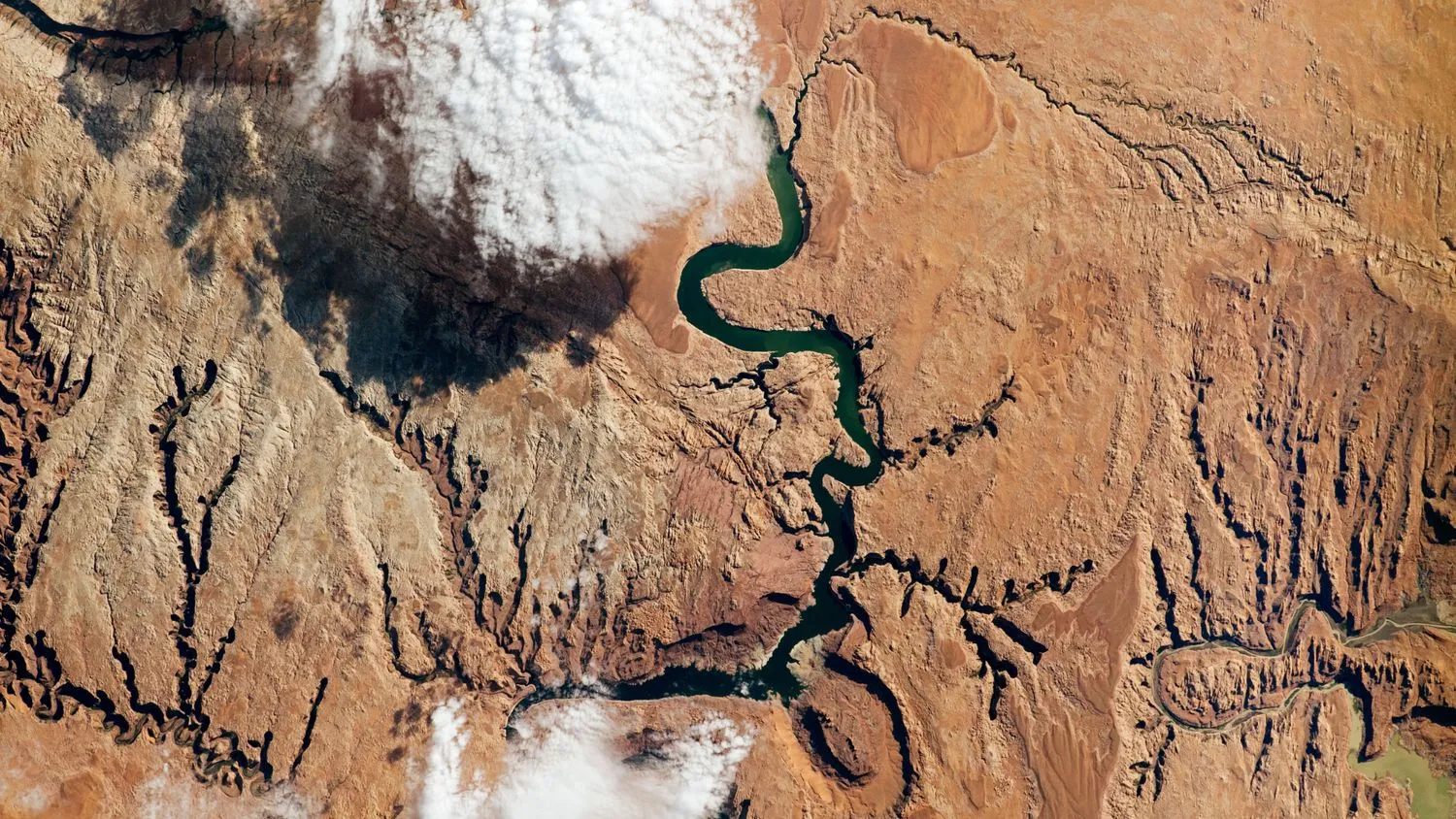Mehr über den Artikel erfahren Wissenschaftler kartieren die Flüsse der Erde aus dem Weltraum, bevor der Klimawandel unseren Planeten verwüstet